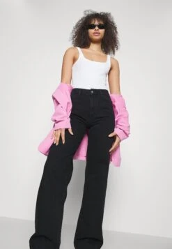 Jeans Relaxed Fit - Black Denim 11 Jeans Relaxed Fit - Black Denim -Fab Five Mote Butikk 031e474a5a704f29b0913a1b7f290a97