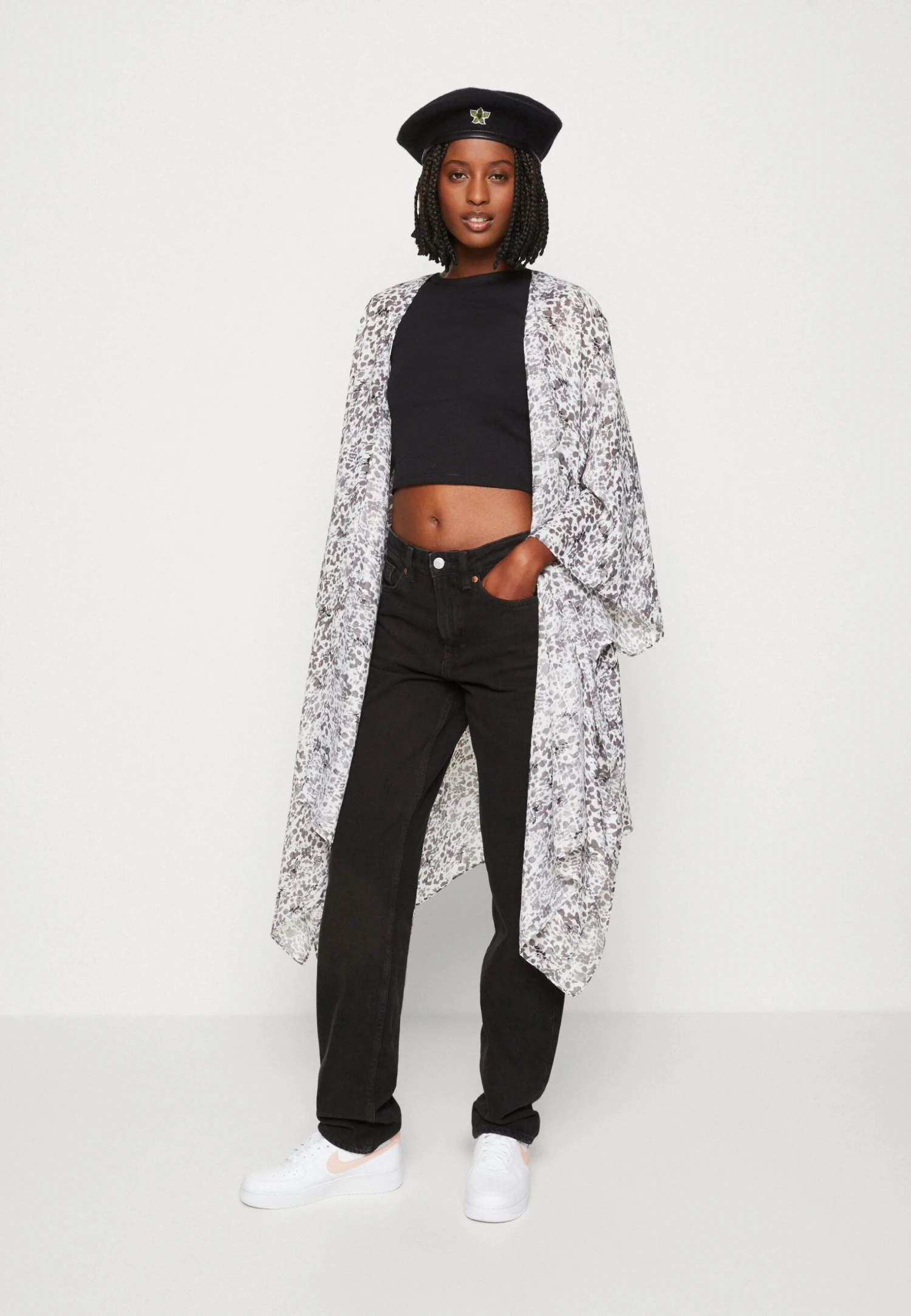 Even&Odd Lett Jakke - Black/White 4 Even&Odd Lett Jakke - Black/White - Bilde 2