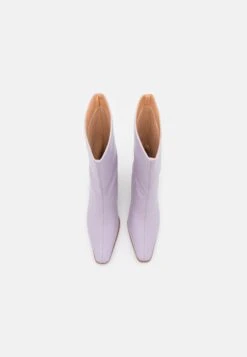 Even&Odd Støvler - Purple 13 Even&Odd Støvler - Purple -Fab Five Mote Butikk 047d417f48d24de5aca1e27fc96d51d8
