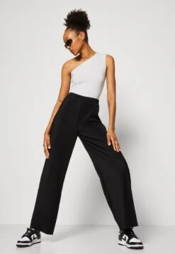 Even&Odd Bukse - Black 11 Even&Odd Bukse - Black -Fab Five Mote Butikk 095f504acd1744fd9df64e0590018dd5