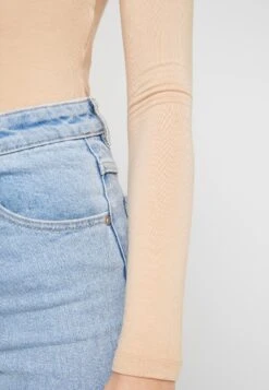 Even&Odd 2 Pack - Topper Langermet - Tan/Black 15 Even&Odd 2 Pack - Topper Langermet - Tan/Black -Fab Five Mote Butikk 0c6bf2a912164541902cd7c0f65a4b59