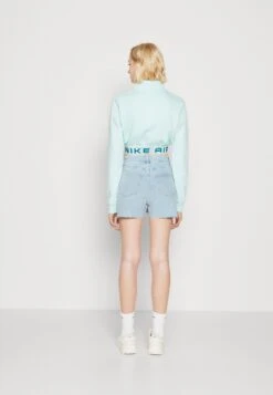 Even&Odd Jeansshorts - Light Blue Denim 10 Even&Odd Jeansshorts - Light Blue Denim -Fab Five Mote Butikk 0c76d669fae346bb9fda534a4352c9de