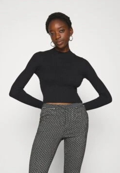 Even&Odd 2 Pack - Strikkegenser - Black/White 12 Even&Odd 2 Pack - Strikkegenser - Black/White -Fab Five Mote Butikk 104210003eb045fc9abf59f2acf8adca