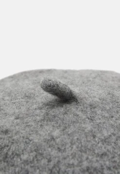 Even&Odd Hatt - Grey 9 Even&Odd Hatt - Grey -Fab Five Mote Butikk 16cceecd5ccd46e2904fcc5987b14a5d