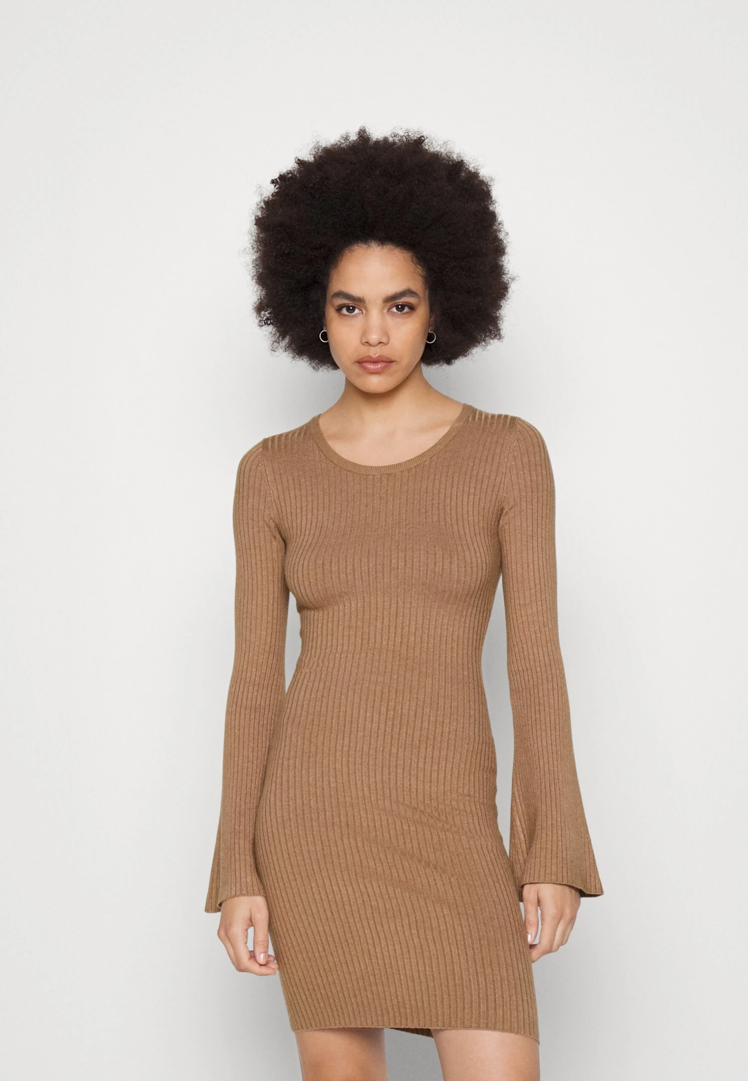 Even&Odd Knit Loose Fit Flared Sleeves Dress - Strikket Kjole - Camel 3 Even&Odd Knit Loose Fit Flared Sleeves Dress - Strikket Kjole - Camel