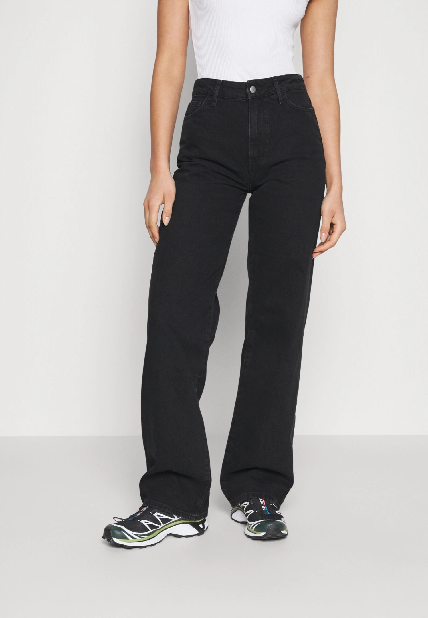 Jeans Relaxed Fit - Black Denim 3 Jeans Relaxed Fit - Black Denim