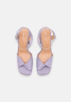Platåsandaler - Lilac 13 Platåsandaler - Lilac -Fab Five Mote Butikk 19820954c09e4d9d966bdd5aca043159