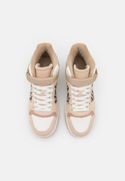 Even&Odd Høye Joggesko - Beige/White/Light Pink -Fab Five Mote Butikk 1ede642323a743329f1427433505471a