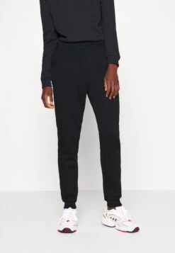 2Pack Regular Fit Joggers - Joggebukse - Black/Light Grey -Fab Five Mote Butikk 1f729023f1884ca4bea8f3cd4b629379