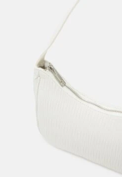 Even&Odd Shoulder Bag - Håndveske - Off-White -Fab Five Mote Butikk 28ba64158b24491c997e3f26cf1b04dd