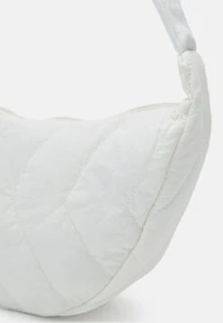 Even&Odd Håndveske - White -Fab Five Mote Butikk 291e90bc0ff140be9676af2a959ab118