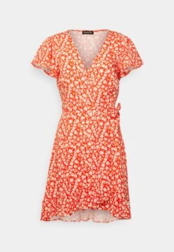 Even&Odd Kjole - Red/White -Fab Five Mote Butikk 2ace497b21474375ac55ee42f15d35b3