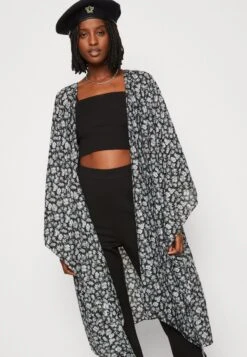 Even&Odd Daisy - Lett Jakke - Black 11 Even&Odd Daisy - Lett Jakke - Black -Fab Five Mote Butikk 3022bd59b8794b149804c6b64775a4e9