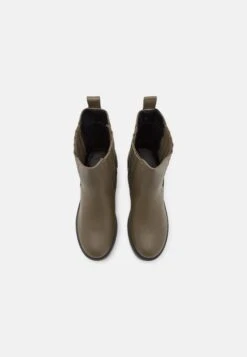 Platåstøvletter - Haki 13 Platåstøvletter - Haki -Fab Five Mote Butikk 32761c2033964ae1a4eb8f9b4ea3fb5d