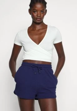 Even&Odd Shorts - Dark Blue 15 Even&Odd Shorts - Dark Blue -Fab Five Mote Butikk 32c0254963a2445e9f099431bd36531a