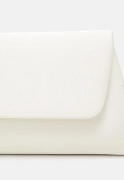 Even&Odd Clutch - Off-White 9 Even&Odd Clutch - Off-White -Fab Five Mote Butikk 33dffc993bc046f398e0b9e3eb13efe8