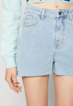 Even&Odd Jeansshorts - Light Blue Denim 13 Even&Odd Jeansshorts - Light Blue Denim -Fab Five Mote Butikk 3fd331e29ba04e97947348ee17844521
