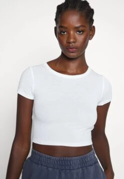 Even&Odd 2 Pack - T-Shirts - Black/White -Fab Five Mote Butikk 3fe389ff461440949e2e29428a34b98e