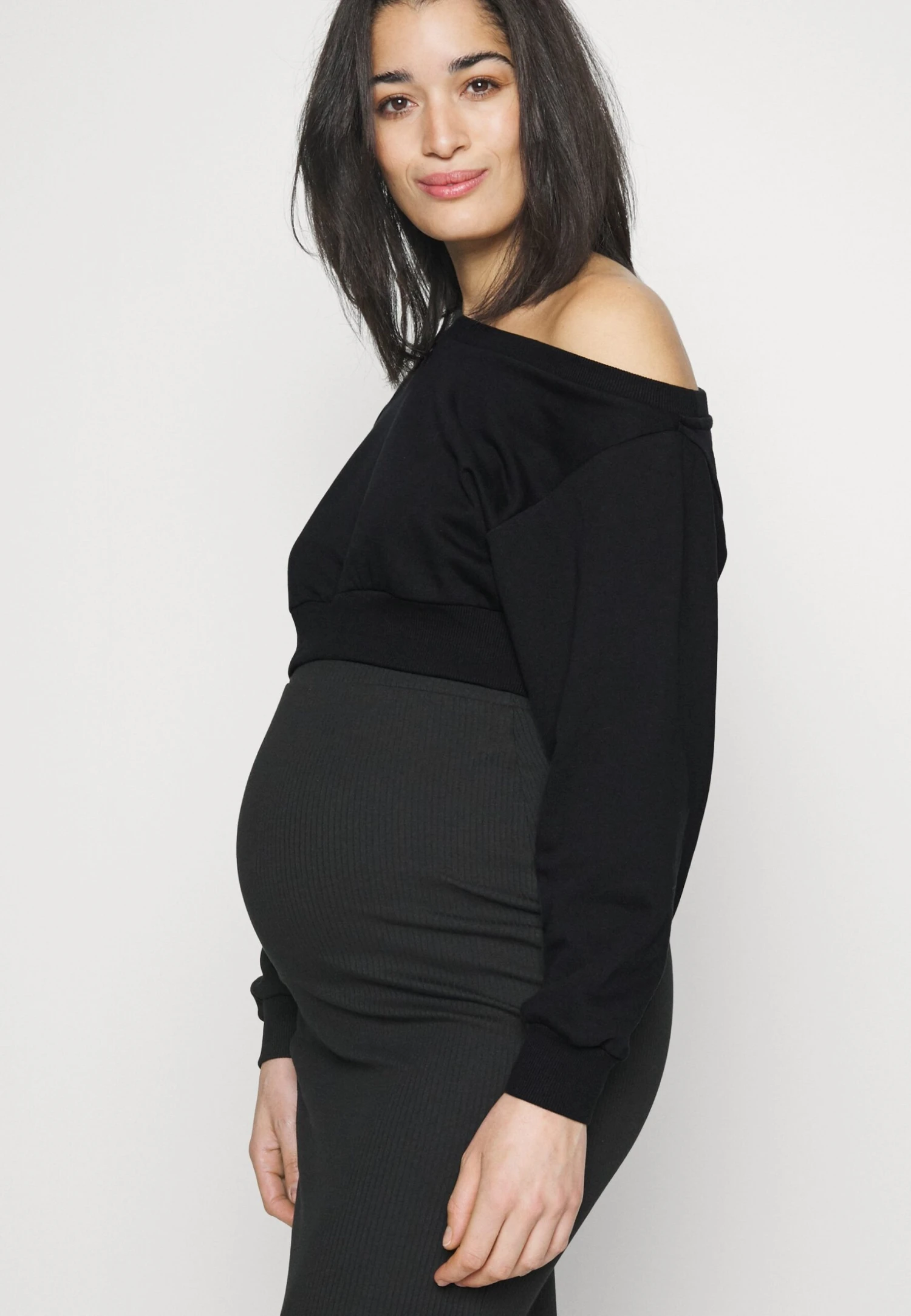 Sweatshirt - Black 8 Sweatshirt - Black - Bilde 6