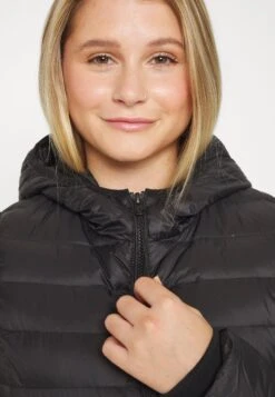 Even&Odd Dunjakke - Black -Fab Five Mote Butikk 4736b5117f0a4deb93bbd9d9f229f5b7