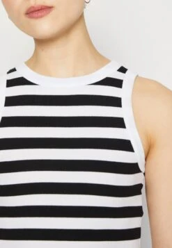 Even&Odd Topper - Black/White 13 Even&Odd Topper - Black/White -Fab Five Mote Butikk 4a82f306a5314677a204c458085df519