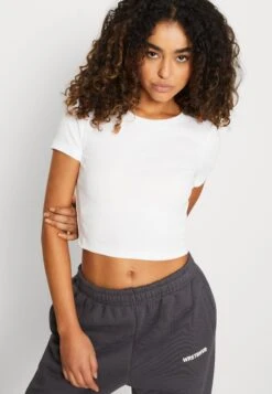 Even&Odd 3 Pack - T-Shirts - White/Black/Olive -Fab Five Mote Butikk 4c7a60a7db1645df82a82d97cc406341