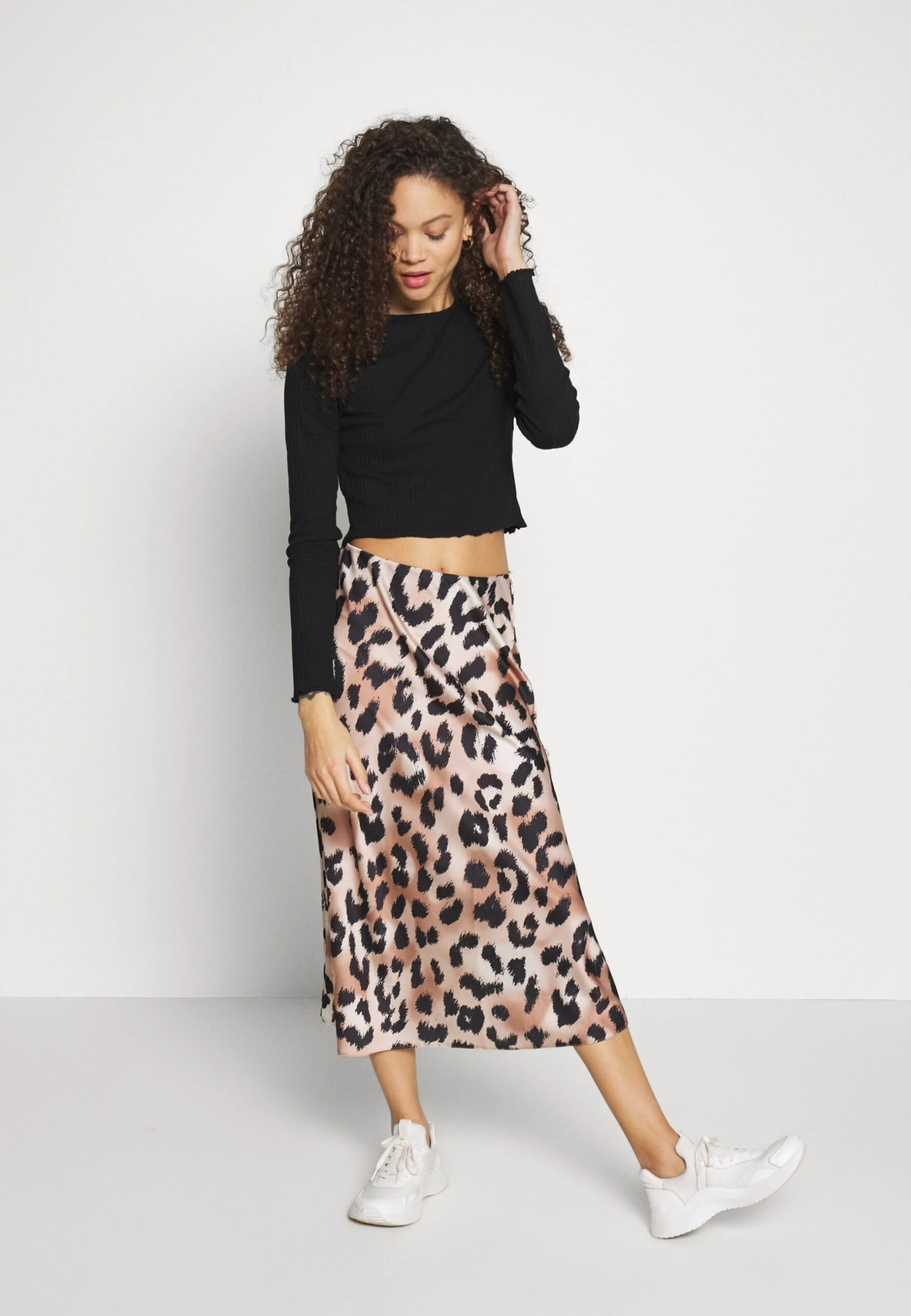 Cropped Long Sleeve With Lettuce - Topper Langermet - Black 4 Cropped Long Sleeve With Lettuce - Topper Langermet - Black - Bilde 2