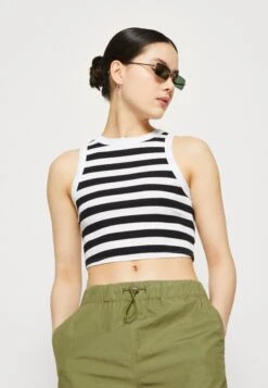 Even&Odd Topper - Black/White 11 Even&Odd Topper - Black/White -Fab Five Mote Butikk 50a8fddf281f4bec964c5b0a6e514d3b