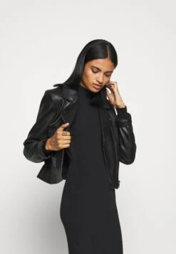 Even&Odd Strikket Kjole - Black 13 Even&Odd Strikket Kjole - Black -Fab Five Mote Butikk 56fc9a11ff37483d8559d5a13958bc3a