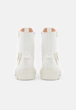 Even&Odd Platåstøvletter - White 11 Even&Odd Platåstøvletter - White -Fab Five Mote Butikk 57a5d1e3cfd247bba3ea1a3b74bfc607