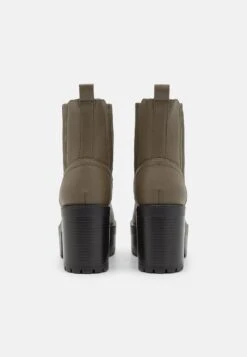 Platåstøvletter - Haki 11 Platåstøvletter - Haki -Fab Five Mote Butikk 59e8a60bd42343e68dcc7afbe9c3af69