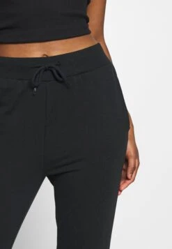 2 Pack - Joggebukse - Black/Grey 13 2 Pack - Joggebukse - Black/Grey -Fab Five Mote Butikk 5a5b7001c4594f3d9d747c6b96aa018d