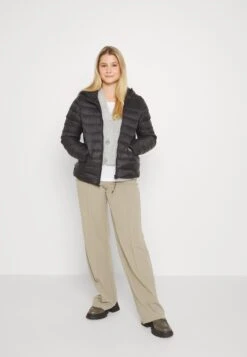 Even&Odd Dunjakke - Black -Fab Five Mote Butikk 5ca5d3cb1bbe49d6a6a4b3ab70ff42b7