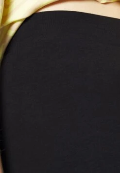 Even&Odd 2 Pack - Shorts - Black/Beige 17 Even&Odd 2 Pack - Shorts - Black/Beige -Fab Five Mote Butikk 5ffc8d5f127441348bb61b324f18253b