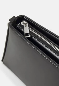 Even&Odd Håndveske - Black/White 9 Even&Odd Håndveske - Black/White -Fab Five Mote Butikk 63da5917d71e43ae967794d038b59d08