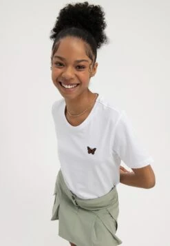 Even&Odd 2 Pack - T-Shirts - Black/White -Fab Five Mote Butikk 65da07c08d2e42c385fbd8a15594e66d