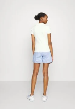 T-Shirts Med Print - Beige 10 T-Shirts Med Print - Beige -Fab Five Mote Butikk 6712d4d3319d4be49951510501ef4d8d