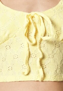 Even&Odd Romantic - Bluse - Light Yellow -Fab Five Mote Butikk 6b6995345e7e4da6b5cb7f25ab55d269