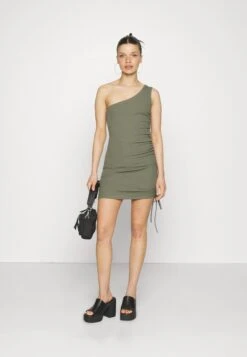 Etuikjole - Olive 10 Etuikjole - Olive -Fab Five Mote Butikk 71fd0402c9424bfda336d1d40dea7963