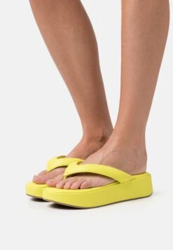 Fab Five Mote Butikk 30 Even&Odd Tåsandaler - Green/Yellow