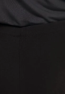 Leggings - Black 11 Leggings - Black -Fab Five Mote Butikk 7734668c42b645118d034d03669f842a