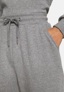 Even&Odd Off Shoulder&Jogger Set - Sweatshirt - Mottled Grey 17 Even&Odd Off Shoulder&Jogger Set - Sweatshirt - Mottled Grey -Fab Five Mote Butikk 78ff92ab54f94c0f815f3d4ea350c16f