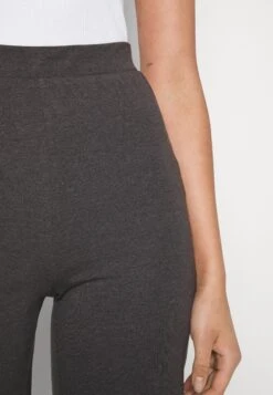 Bukse - Dark Grey 13 Bukse - Dark Grey -Fab Five Mote Butikk 79e6d95ee5f24bb3b4bf9b26a7fe67f1