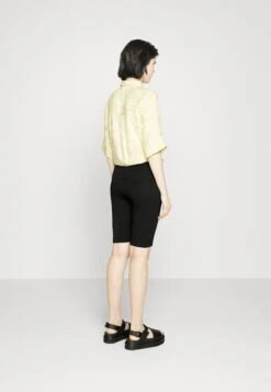 Even&Odd 2 Pack - Shorts - Black/Beige 12 Even&Odd 2 Pack - Shorts - Black/Beige -Fab Five Mote Butikk 813dea18a4234bd8b4ed7a7cc9849eda