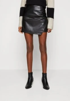 Even&Odd Shorts - Black