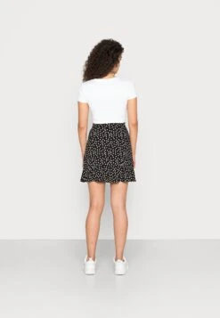 Even&Odd Mini Skirt With Volant - A-Line Skjørt - Black/White -Fab Five Mote Butikk 8378b46116d24880bbe73b772a543adf