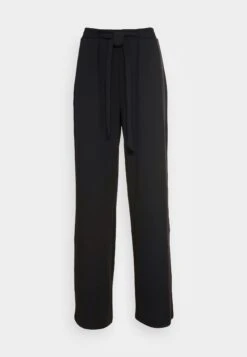 Even&Odd Belt Detail Wide Leg Pants - Bukse - Black -Fab Five Mote Butikk 8db4dc9593744c85bd2078434f652a50