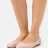 Ballerina - Light Pink 2 Ballerina - Light Pink -Fab Five Mote Butikk 8e8bca2be6f84f49945fa9b955564344