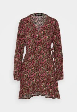 Even&Odd Kjole - Black/Pink 12 Even&Odd Kjole - Black/Pink -Fab Five Mote Butikk 8f2199cf62634dc586251979f2da5147