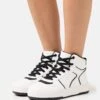Even&Odd Høye Joggesko - White/Black -Fab Five Mote Butikk 9154888a53f447bb9c17ae041d88a98e